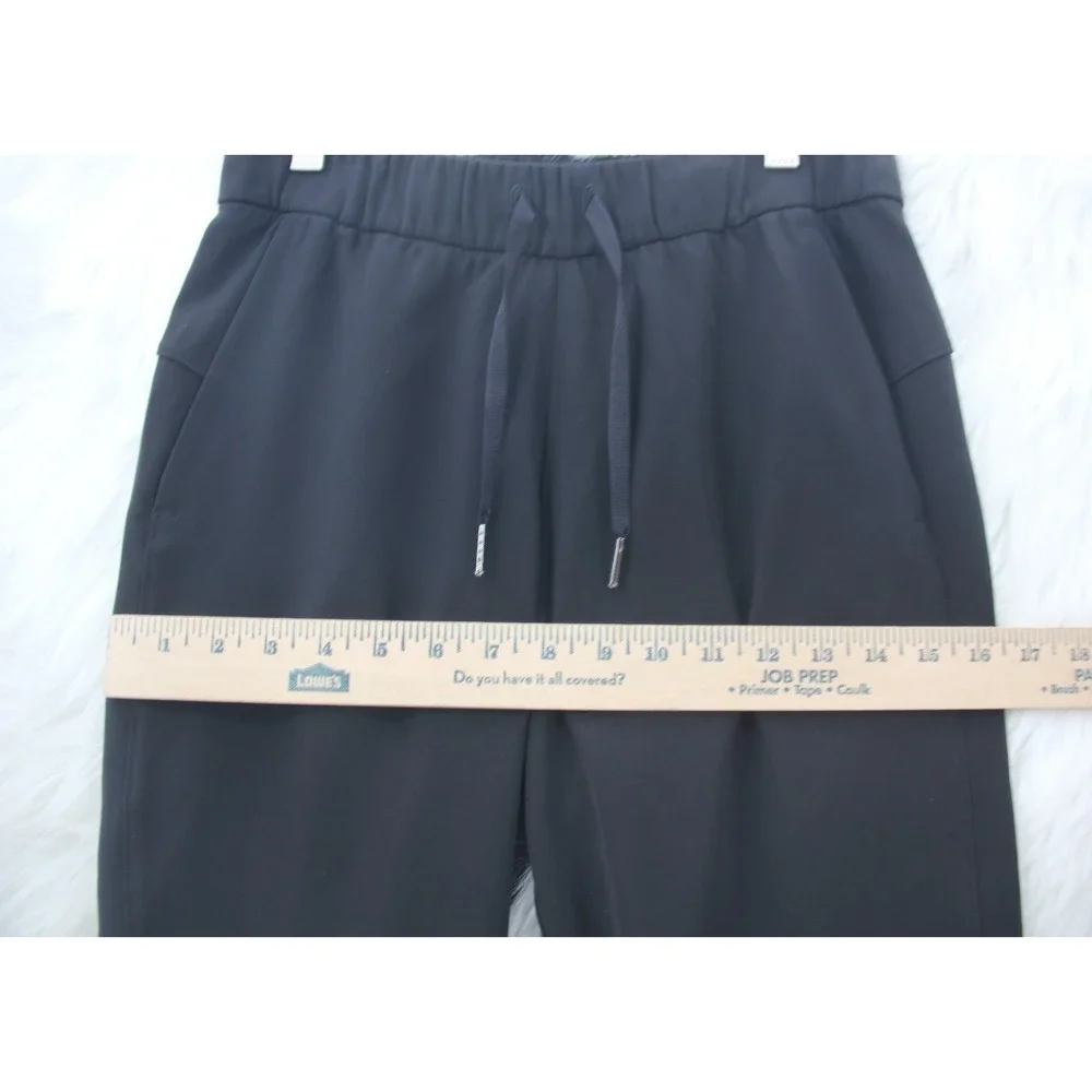 Lululemon Athletica Jogger Pants Women's 4 Black On The Fly Cuffed Sweatpants